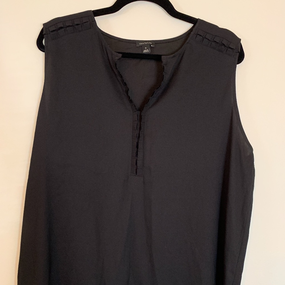 NWOT Ann Taylor Shell Top